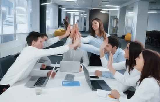 手机号群发平台